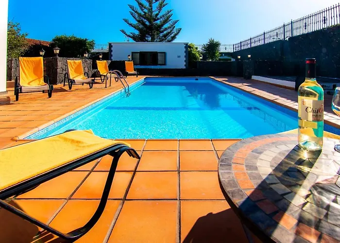 Villa Leonard
