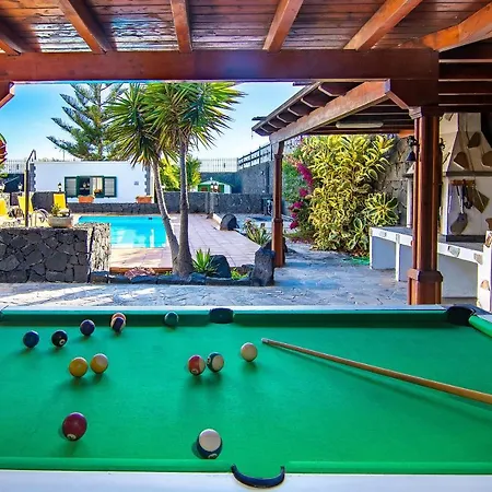Villa Leonard Playa Blanca  Buitenkant foto